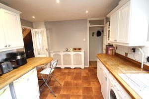 Photo 16- click for photo gallery